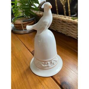 Vintage 1981 Avon Porcelain Bell 5" Collectible Figurine Great Condition